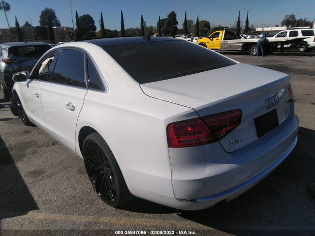 Audi A8 L 2012 WAURVAFD1CN015247 Image 3