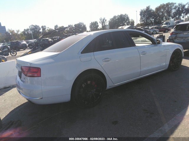 Audi A8 L 2012 WAURVAFD1CN015247 Image 4