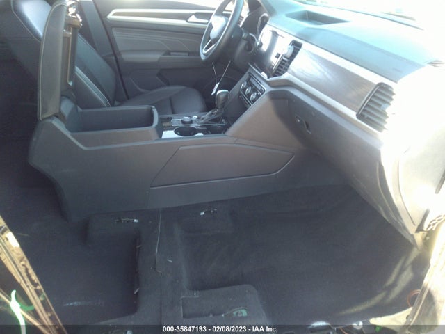 2022 Volkswagen Atlas, VIN: 1V2HR2CA2NC521718