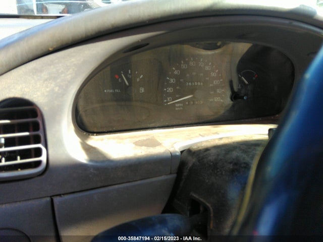 2001 FORD ESCORT FLEET VIN: 3FAFP13P51R187618