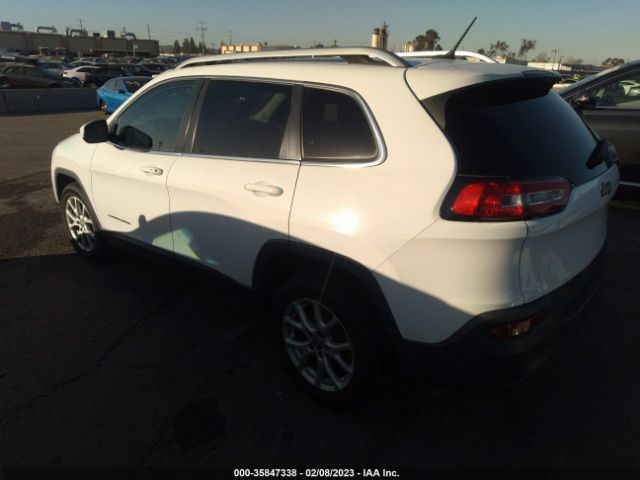 1C4PJLCS2FW565981 Jeep Cherokee Latitude