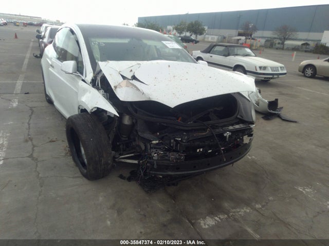 2016 Tesla Model X, VIN: 5YJXCAE48GFS00868