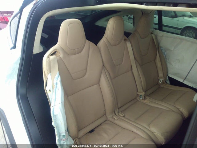 2016 Tesla Model X, VIN: 5YJXCAE48GFS00868