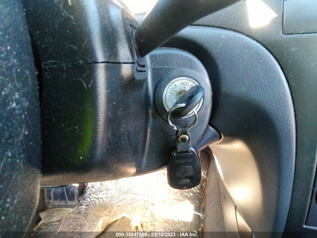 Hyundai ELANTRA GT 2003 KMHDN55D13U100614 Image 3