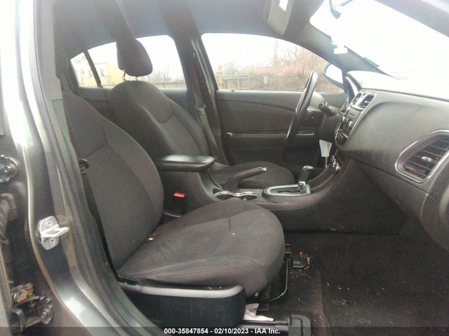 Chrysler 200 Touring 2013 1C3CCBBGXDN531942 Image 6