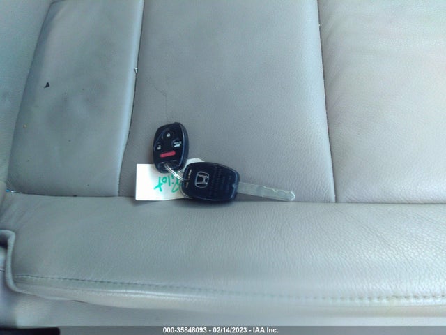 2013 HONDA PILOT EX-L VIN: 5FNYF4H56DB080954