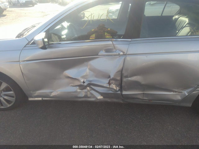 2011 HONDA ACCORD SDN EX-L VIN: 1HGCP2F87BA054427