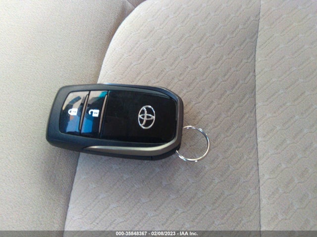 2015 Toyota Land Cruiser, VIN: JTMHY05J5F4030075