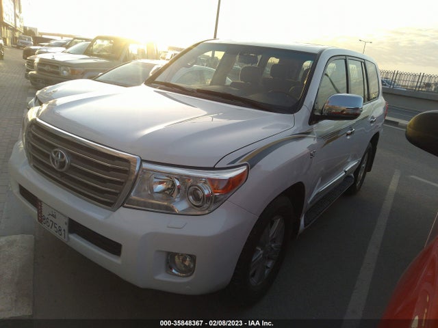 2015 Toyota Land Cruiser, VIN: JTMHY05J5F4030075