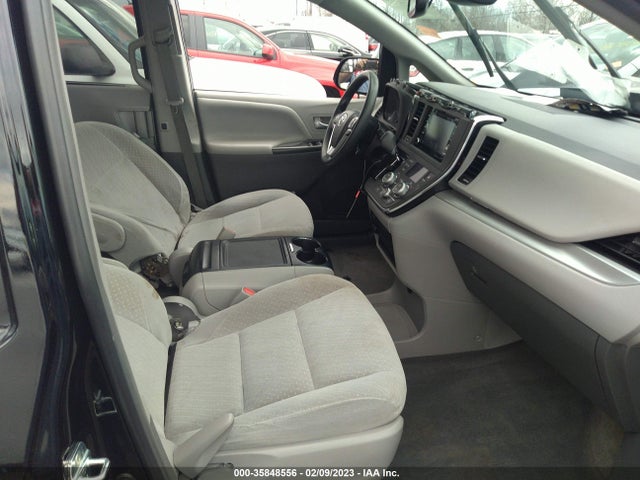 Toyota SIENNA LE 2018 5TDKZ3DC9JS929431 Image 12