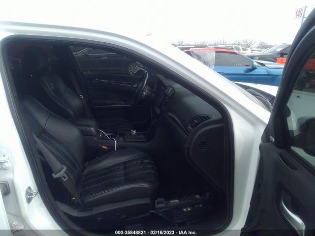 2C3CCABG1KH562951 Chrysler 300 300s