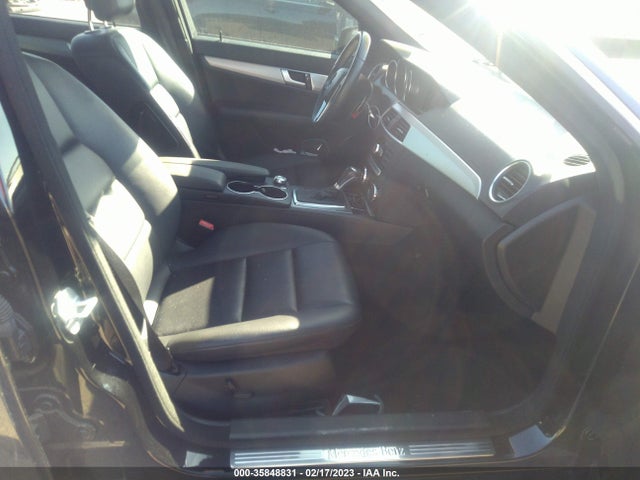 2013 MERCEDES-BENZ C-CLASS C 250 VIN: WDDGF4HB6DR255530