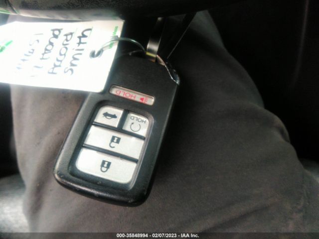 1HGCR3F9XHA035310 Honda Accord Touring V6