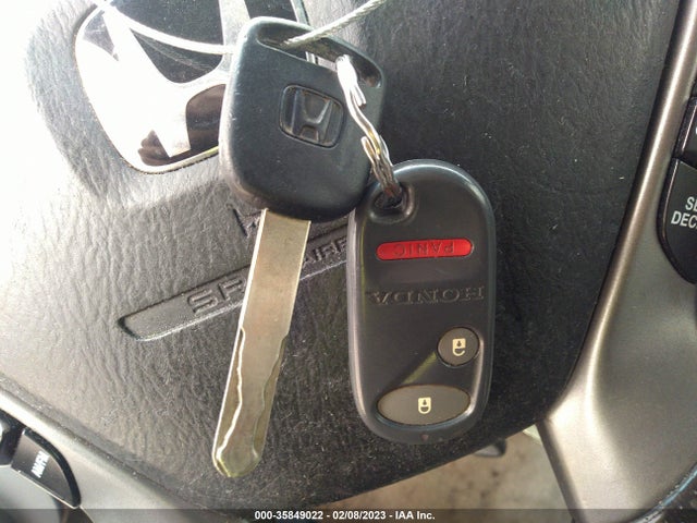 2003 HONDA PILOT EX VIN: 2HKYF18513H618975