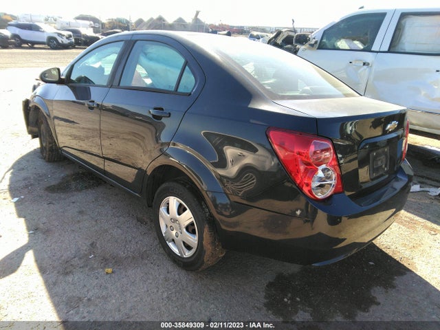Chevrolet SONIC LS 2014 1G1JA5SH6E4209138 Image 3