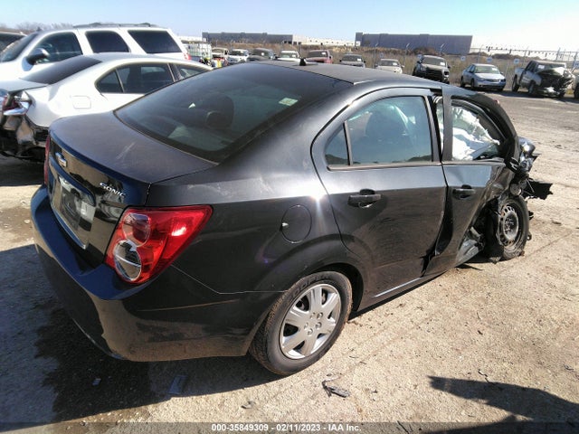 Chevrolet SONIC LS 2014 1G1JA5SH6E4209138 Image 4