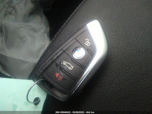 2018 BMW X1, VIN: WBXHT3C30J5L30679
