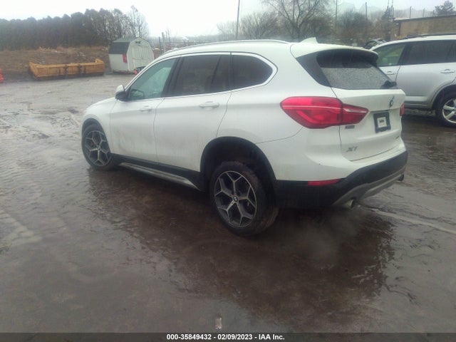 2018 BMW X1, VIN: WBXHT3C30J5L30679