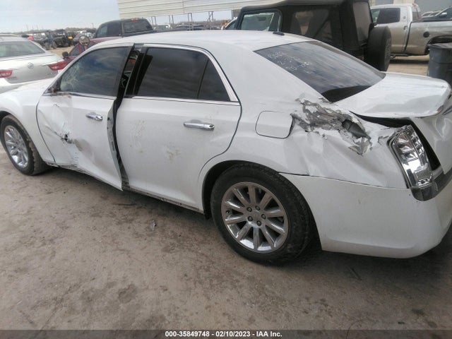 Chrysler 300 300c 2014 2C3CCAET7EH118082 Image 7