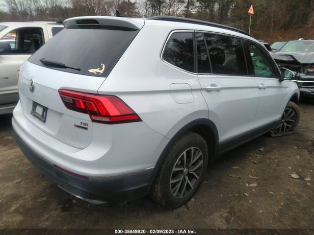 2018 VOLKSWAGEN TIGUAN SEL/SE VIN: 3VV2B7AX2JM216441