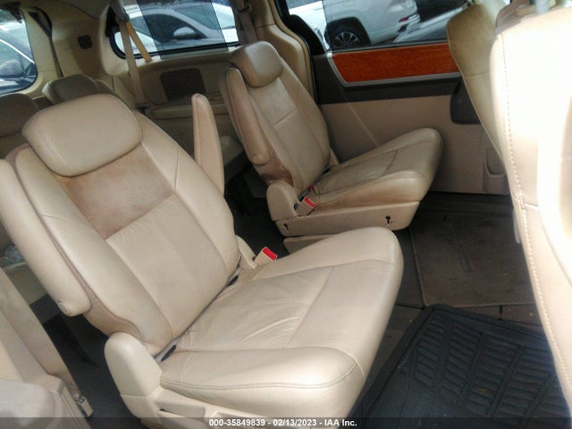 2A4RR6DX6AR136917 Chrysler Town & Country Limited