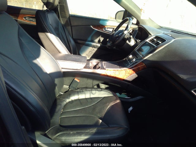 2016 Lincoln MKX, VIN: 2LMTJ8LR7GBL87058