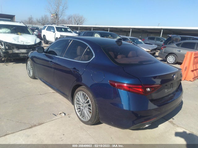 2017 Alfa Romeo Giulia, VIN: ZARFAECN7H7537744