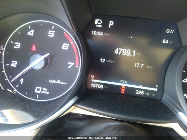 2017 Alfa Romeo Giulia, VIN: ZARFAECN7H7537744