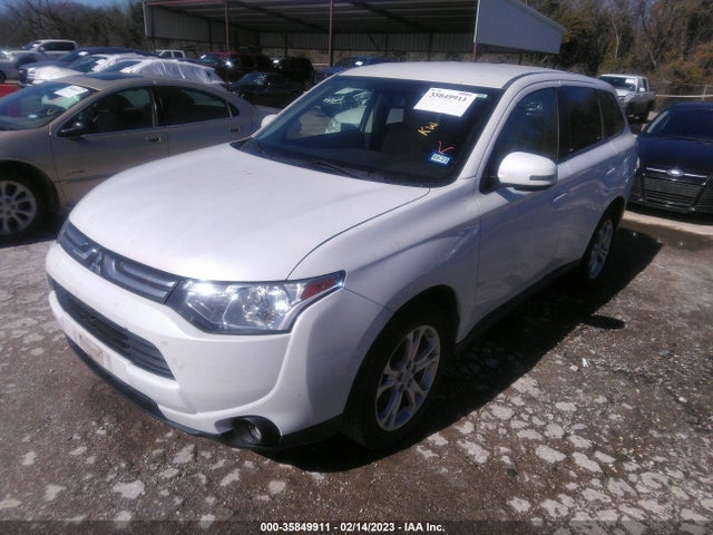 JA4AD3A30EZ019129 Mitsubishi Outlander Se