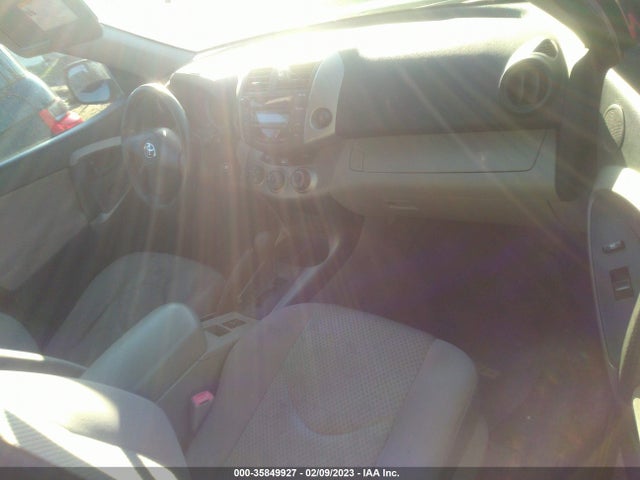 2006 TOYOTA RAV4 BASE VIN: JTMZD33V065015856