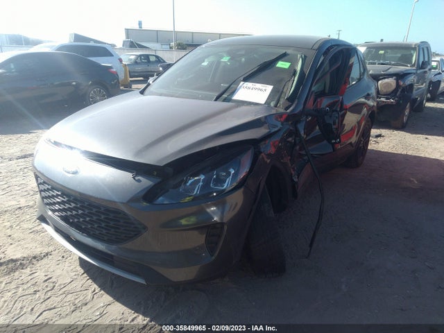 2020 Ford Escape, VIN: 1FMCU9BZ1LUA15195
