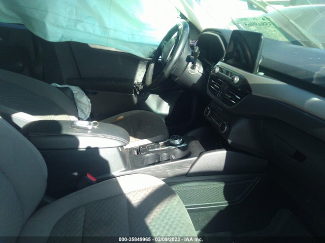 2020 Ford Escape, VIN: 1FMCU9BZ1LUA15195