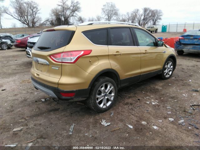 1FMCU0JX7EUB96219 Ford Escape Titanium