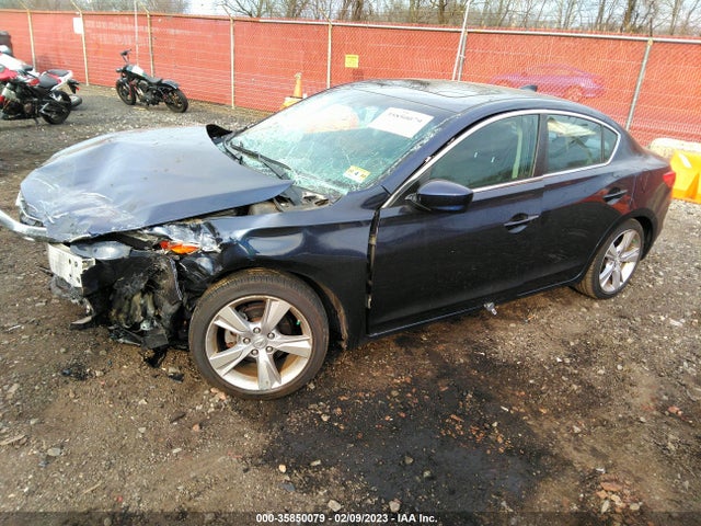 Acura ILX 2014 19VDE1F3XEE013937 Image 2