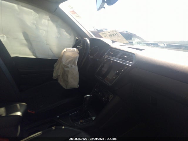 3VV3B7AX5JM052462 Volkswagen Tiguan Sel/se