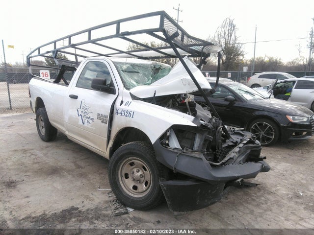 RAM 1500 Classic Tradesman 2020 3C6JR6DG3LG180683 main image