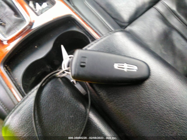 Lincoln MKS 2014 1LNHL9DKXEG606507 Image 3