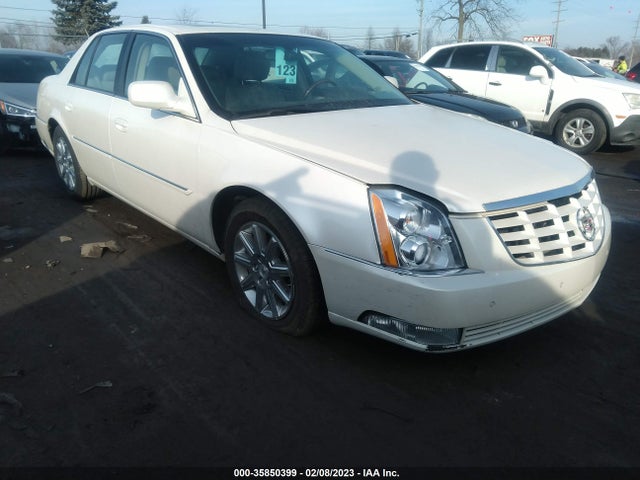 2011 1G6KH5E68BU115570 main image