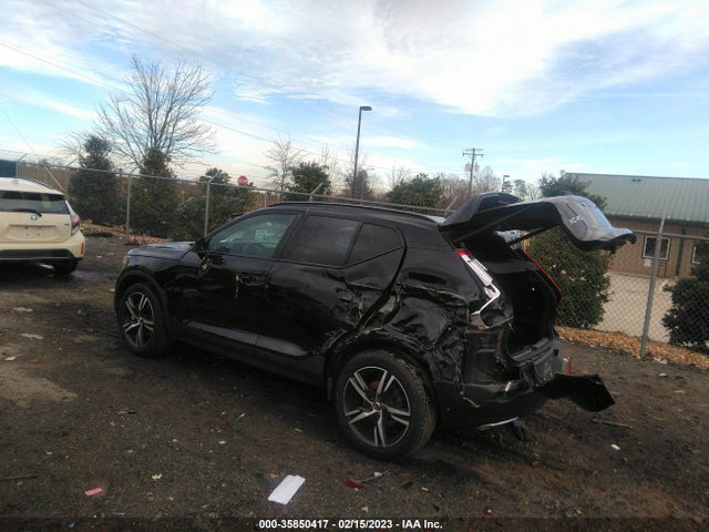 2019 Volvo XC40, VIN: YV4162UM2K2070454