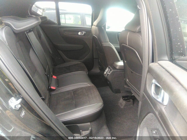 2019 Volvo XC40, VIN: YV4162UM2K2070454