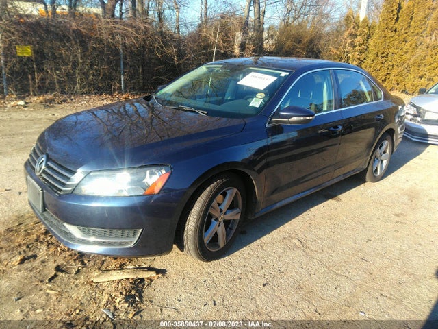 1VWBP7A37CC011535 Volkswagen Passat