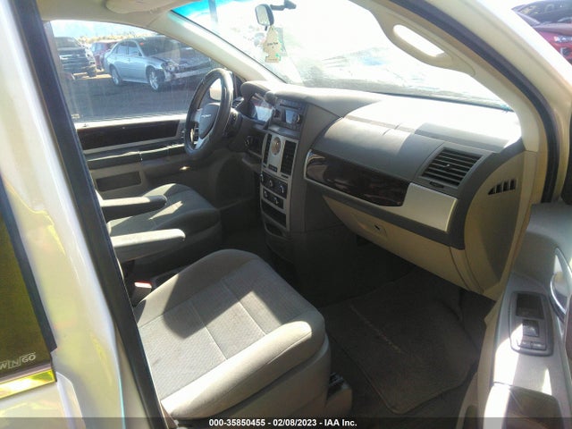 2A4RR5D15AR266189 Chrysler Town & Country Touring