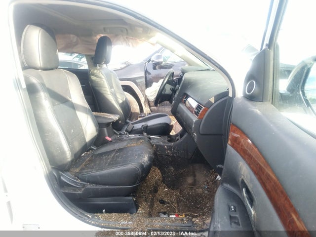 JA4AZ3A32FZ012198 Mitsubishi Outlander Se