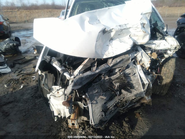JA4AZ3A32FZ012198 Mitsubishi Outlander Se