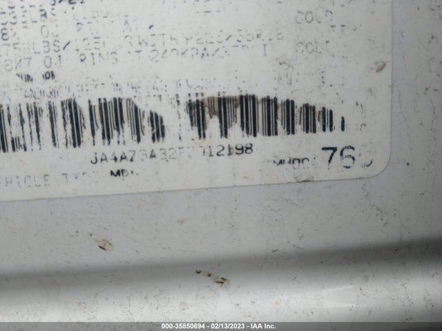 JA4AZ3A32FZ012198 Mitsubishi Outlander Se