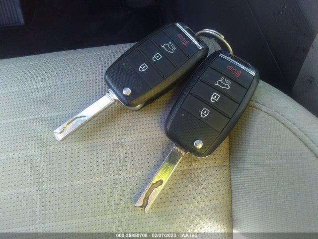 KIA Sportage Lx 2017 KNDPMCAC9H7158675 Image 3