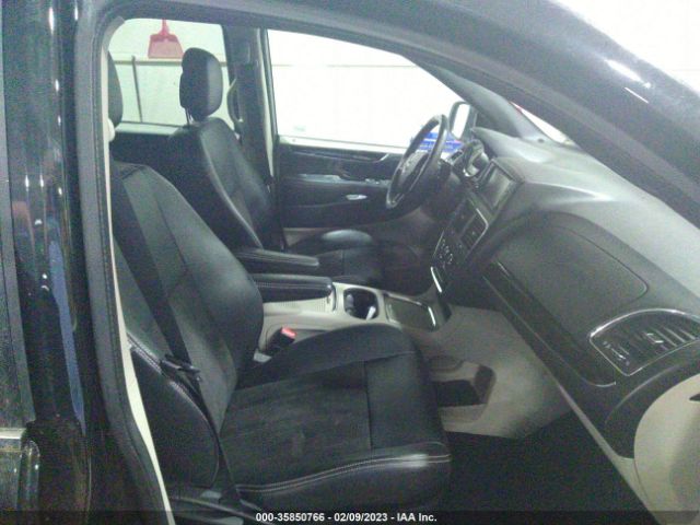 2C4RDGCG3KR804928 Dodge Grand Caravan Sxt