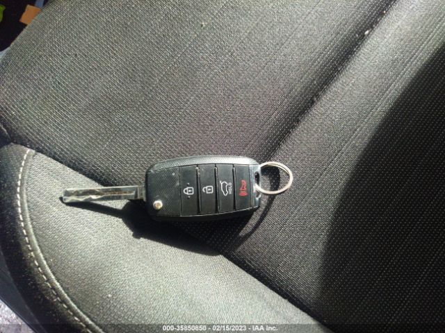 KNDPM3AC9J7449716 KIA Sportage Lx