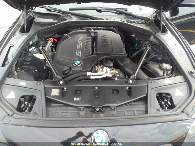 2016 BMW 5 Series, VIN: WBA5B1C56GG133373