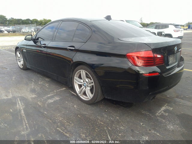 2016 BMW 5 Series, VIN: WBA5B1C56GG133373